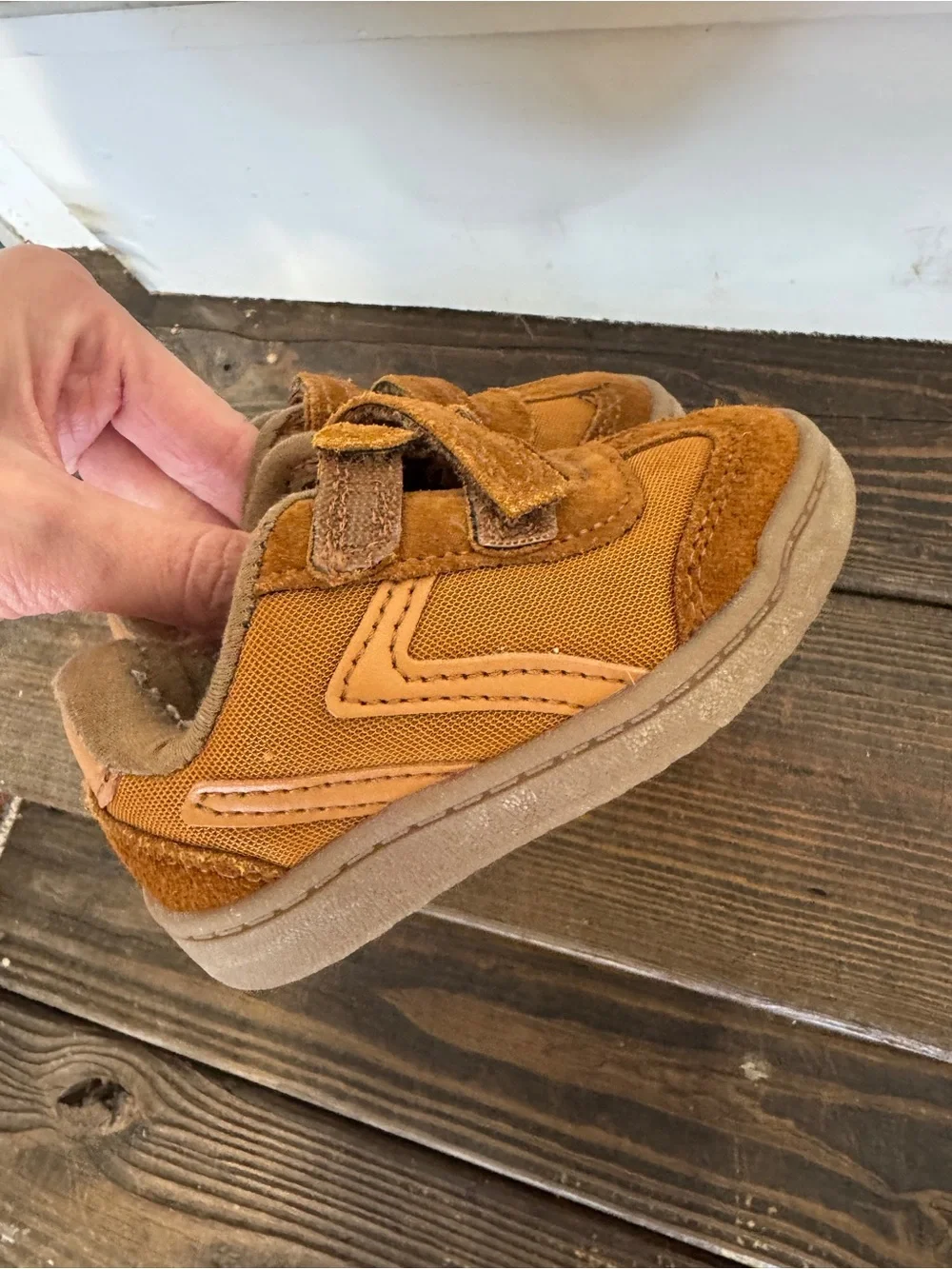 Cat & Jack Toddler Hook-and-Loop Sneakers in Camel Brown